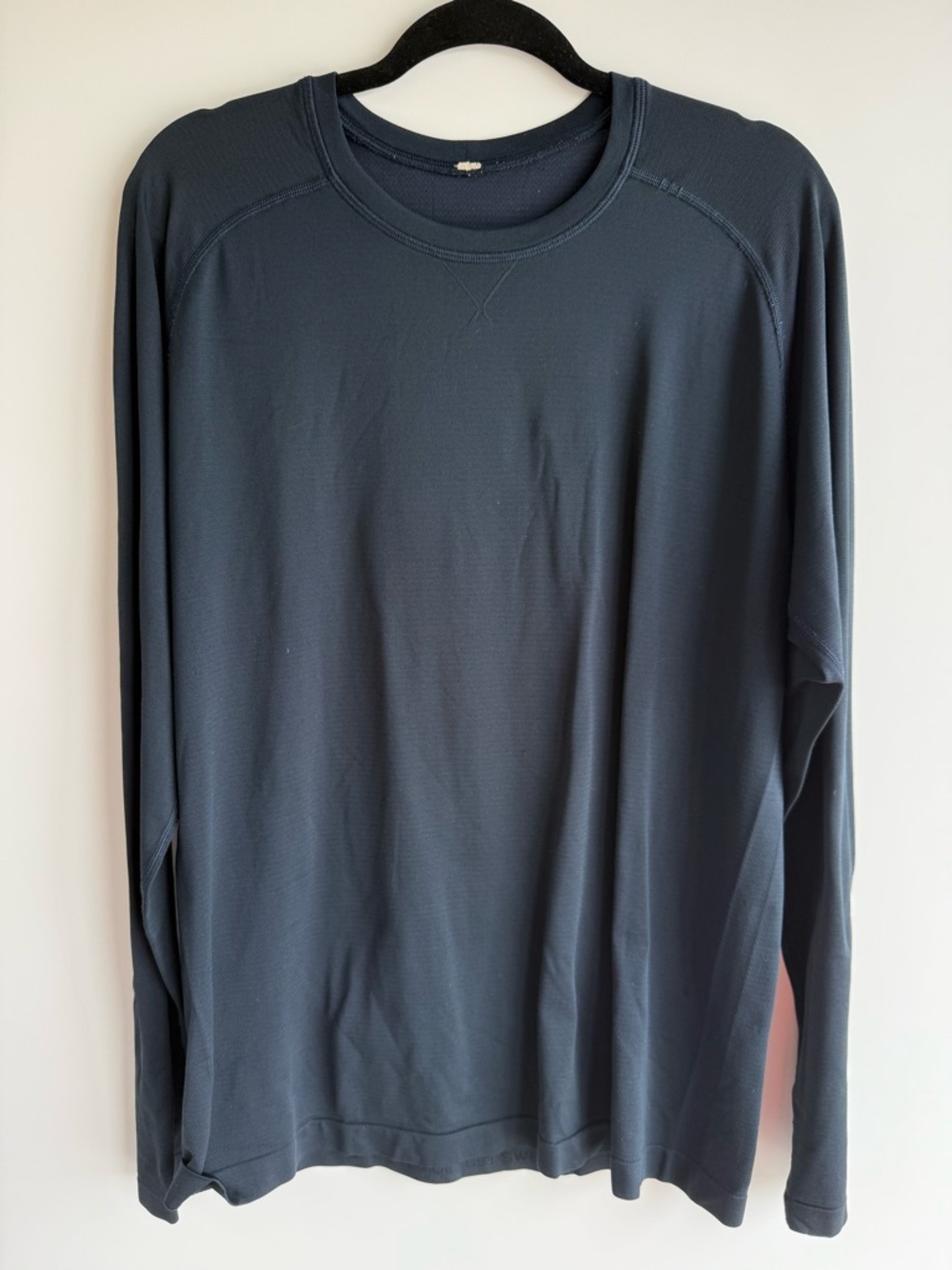 Lululemon Men's Long-Sleeve Crew Performance Shirt - Dark Navy Size Large